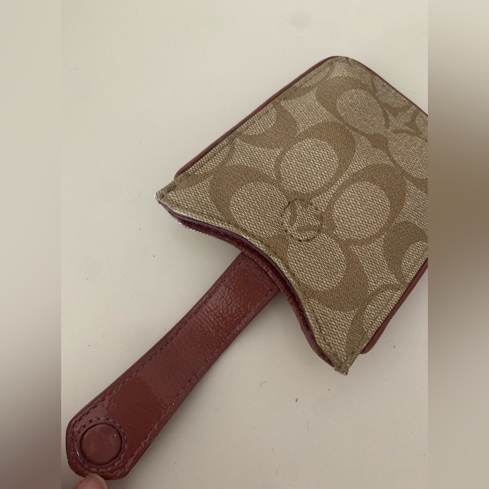 Coach Beige and Mauve Card Holder - Picture 7 of 7